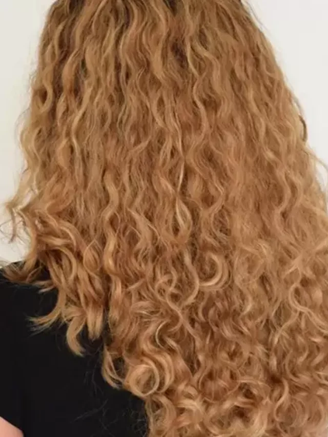 Should Curly Hair Be Layered?