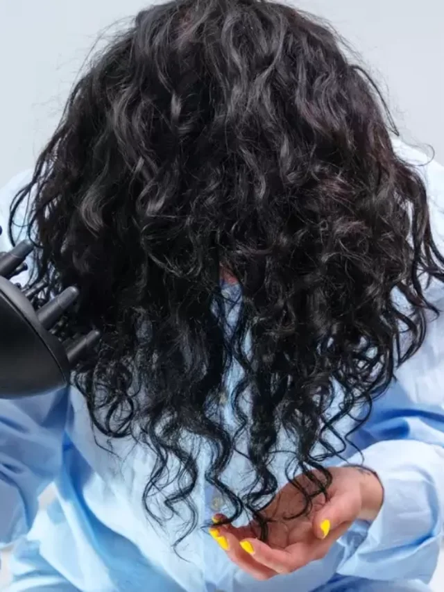 How To Style Dry Hair At Home?