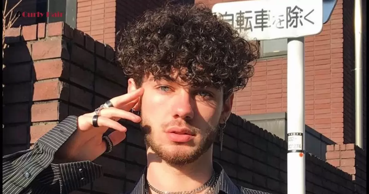 What Is The Best Men’s Curly Hair Routine?