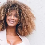 How Do You Keep Combed Curly Hair Frizz-Free All Day?