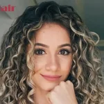 How to Choose Highlights for Curly Hair Without Damage?